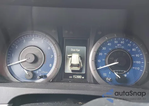 2015 Toyota Sienna Xle 8 Passenger z USA, uszkodzony, nr VIN 5TDYK3DC5FS675089